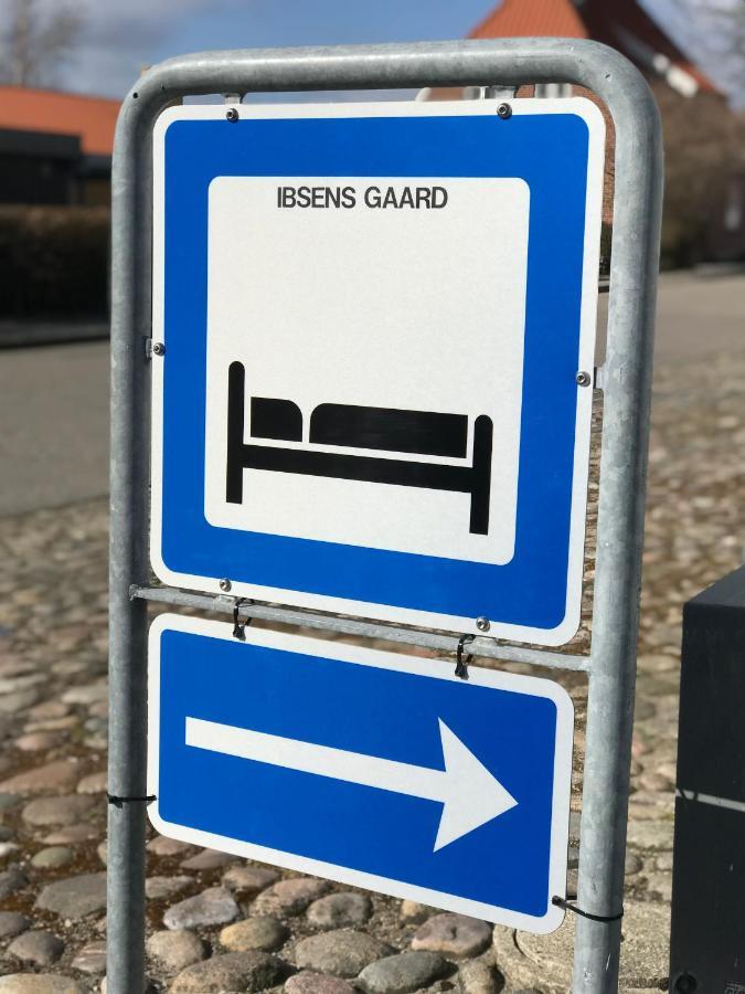 Hotel Ibsens Gaard à Ebeltoft Extérieur photo